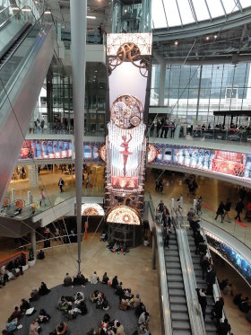 Les Quatre Temps is the second largest mall in France